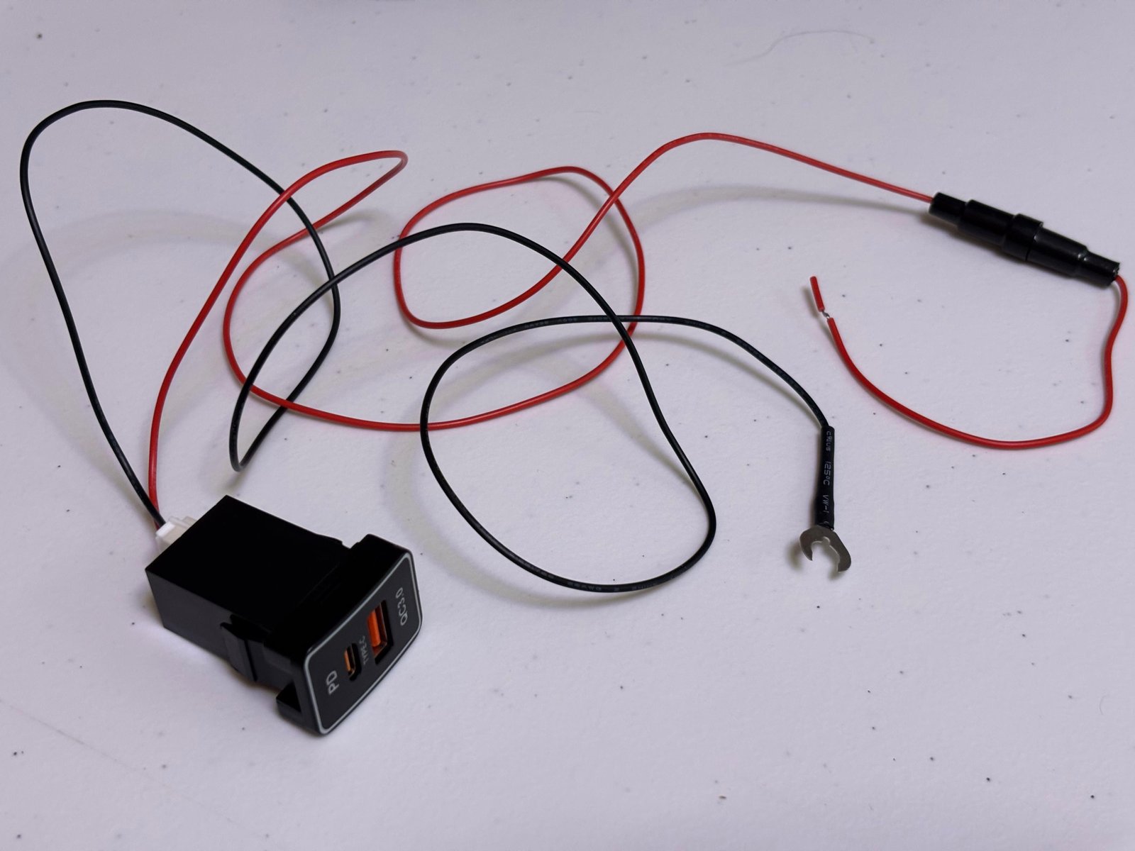 CARGADOR DUAL PD 1-24 IRIZAR 1